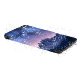 Water-safe fabric cover complements your Kindle Paperwhite with Nature Wonder design, so you can read in more places